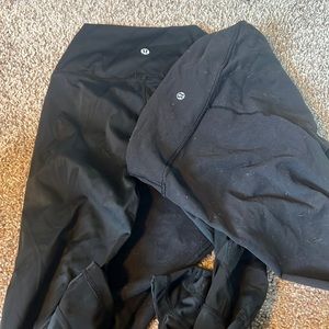 Three pairs of lululemon leggings all size 6.